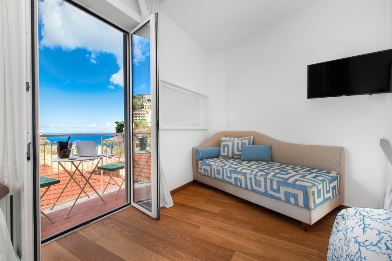 Sorrentovibes - Luxury Home Sea View & Jacuzzi In Sorrento Centre Exteriér fotografie