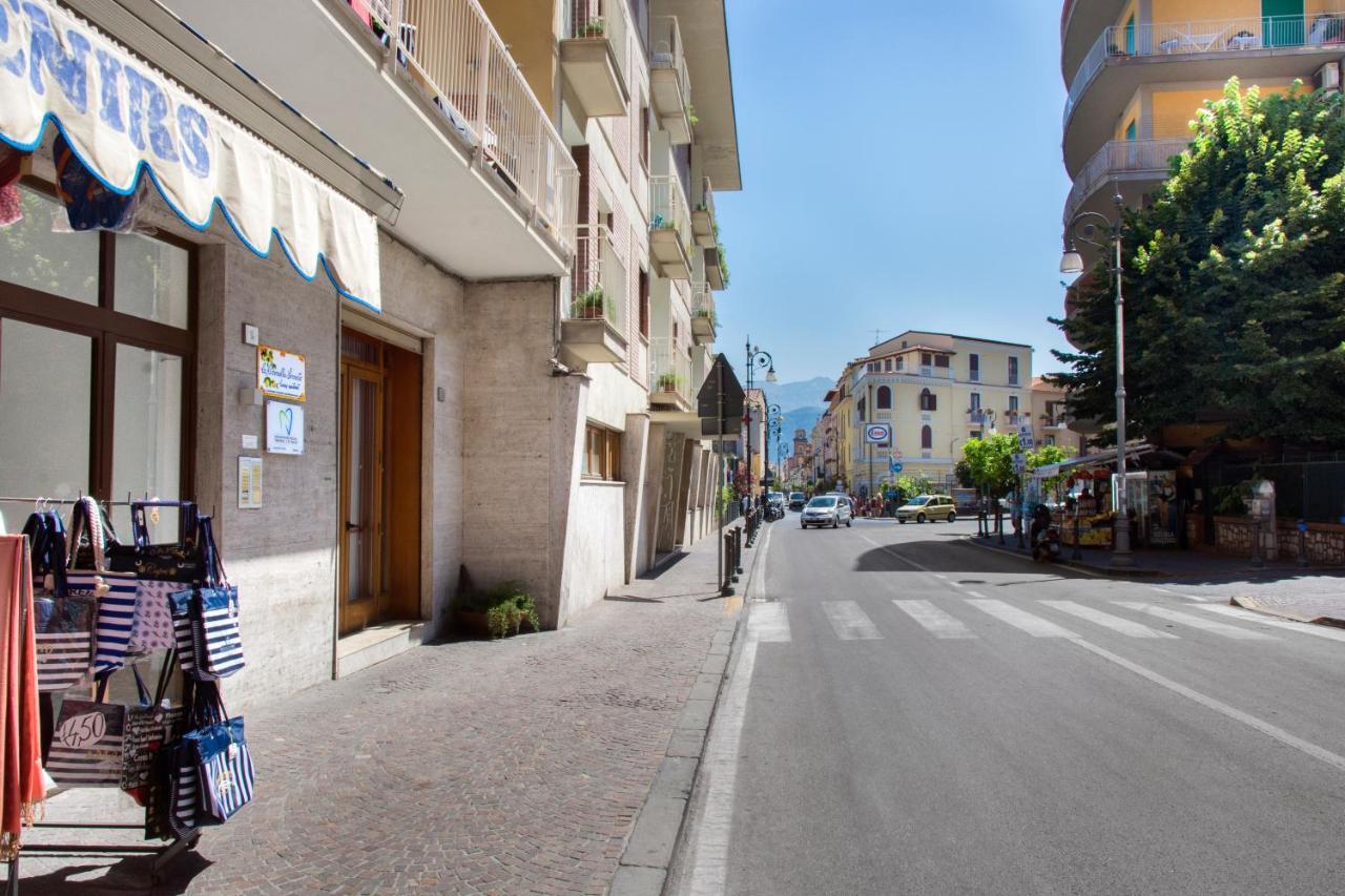 Sorrentovibes - Luxury Home Sea View & Jacuzzi In Sorrento Centre Exteriér fotografie